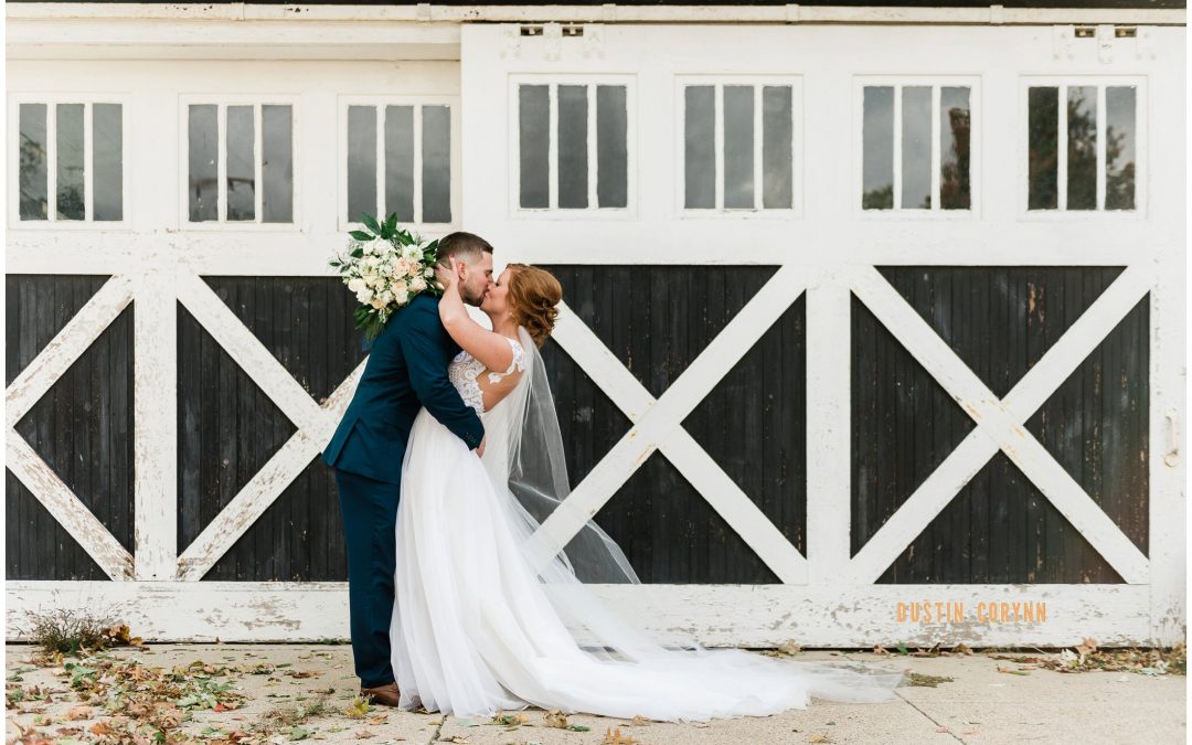 Olivia & Austin // Memorial Coliseum Wedding