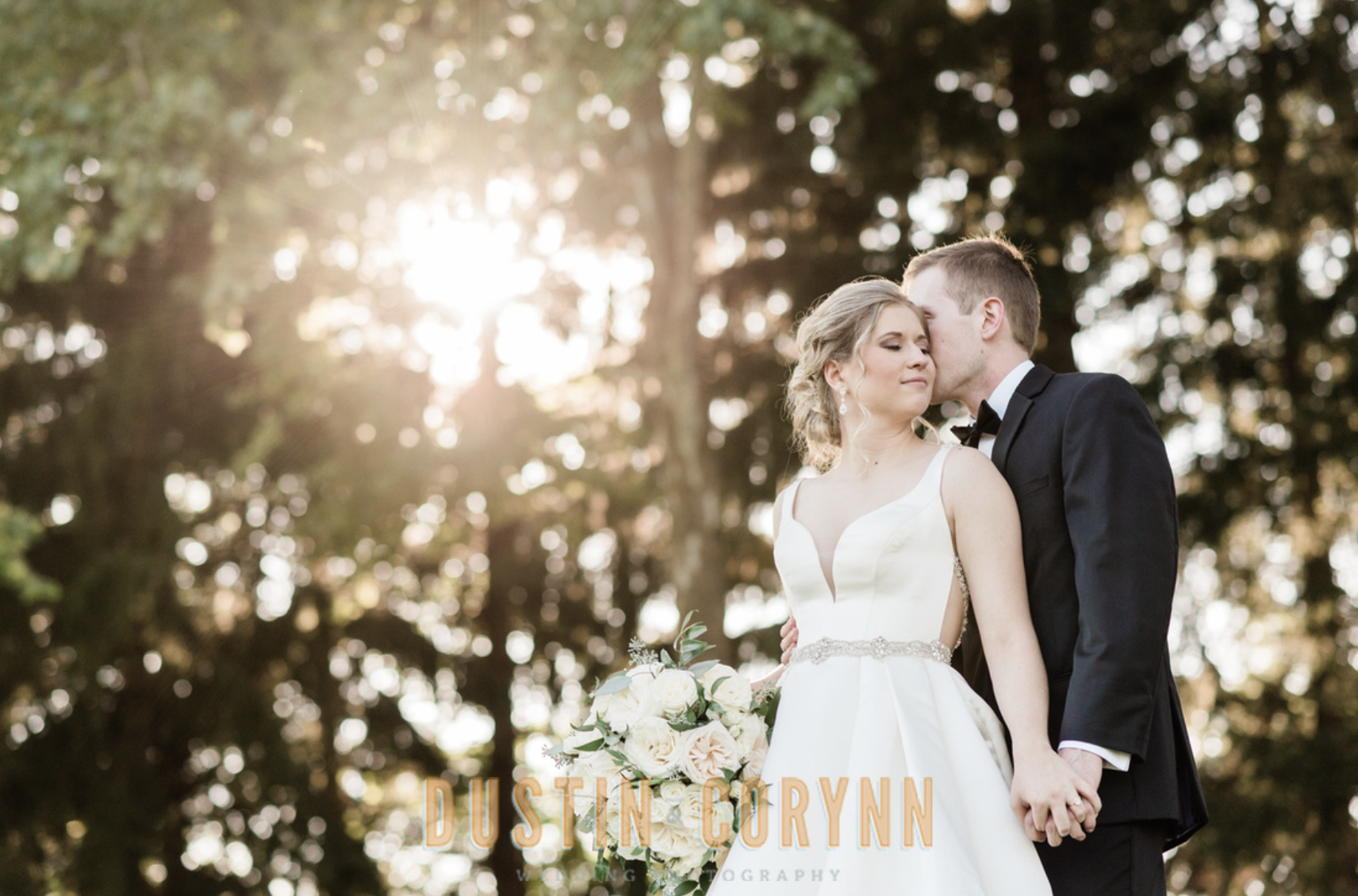 Fort Wayne wedding photographer captures bride and groom during golden hour at Sycamore Hills golf club bridals